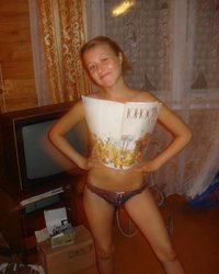 Парень привез свою подружку на дачу 6 фотография
